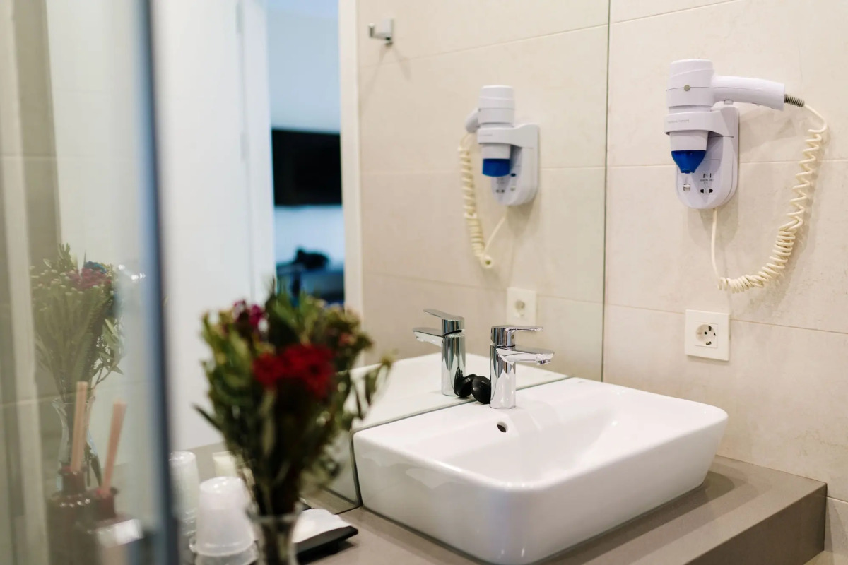 H.Boutique la Caleta bay