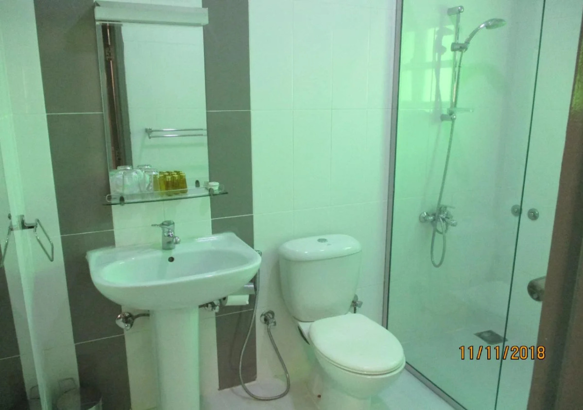 Sovereign Hotel - Marriage Certificate Required