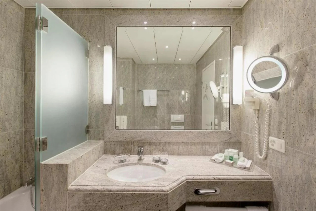 Mandarin Oriental Savoy, Zurich