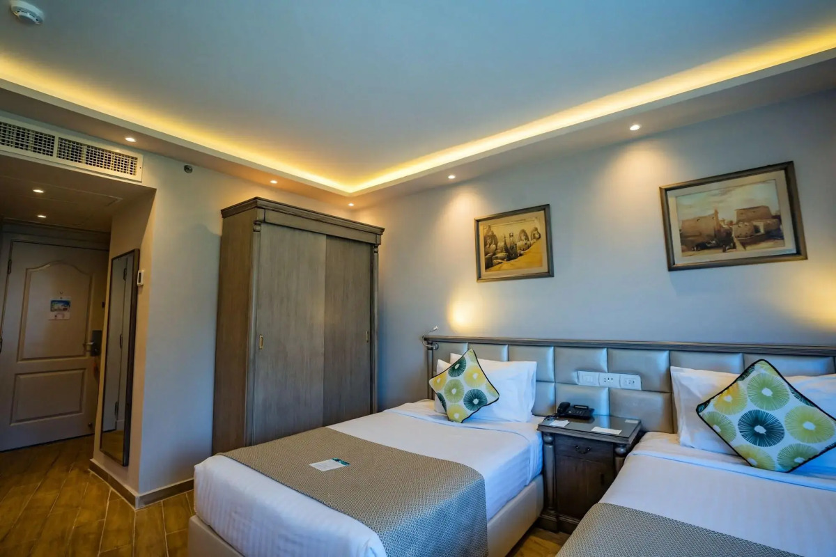 SUNRISE Alex Avenue Hotel