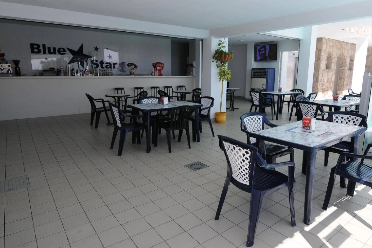 Apartamentos Blue Star