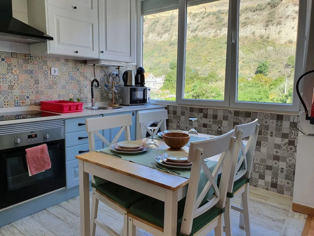 Caparica Cliff View by Host-Point