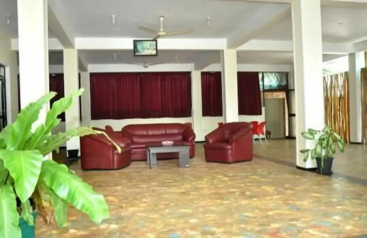 Green Shadows Beach Hotel