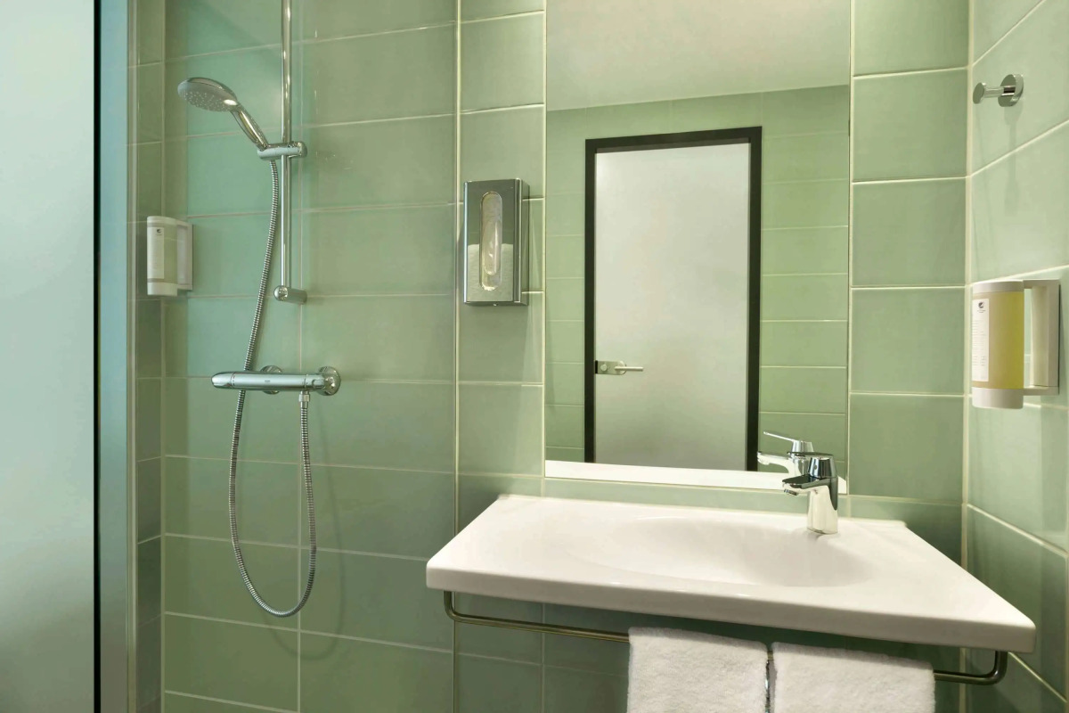 Super 8 by Wyndham Freiburg