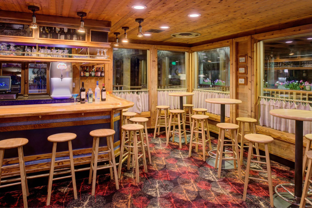 Station House Inn - Near Heavenly Gondola