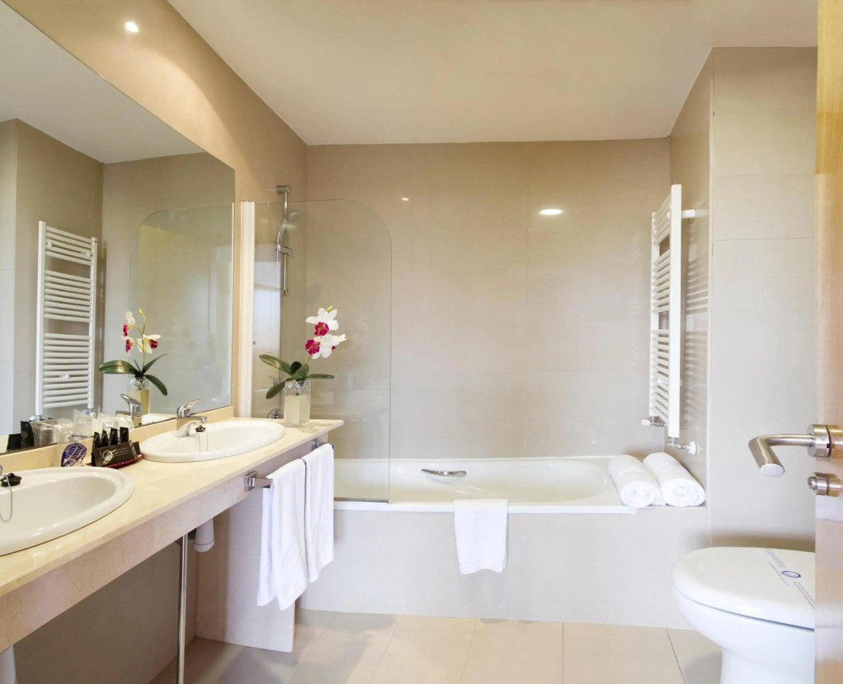 Puro Oasis Urban Hotel