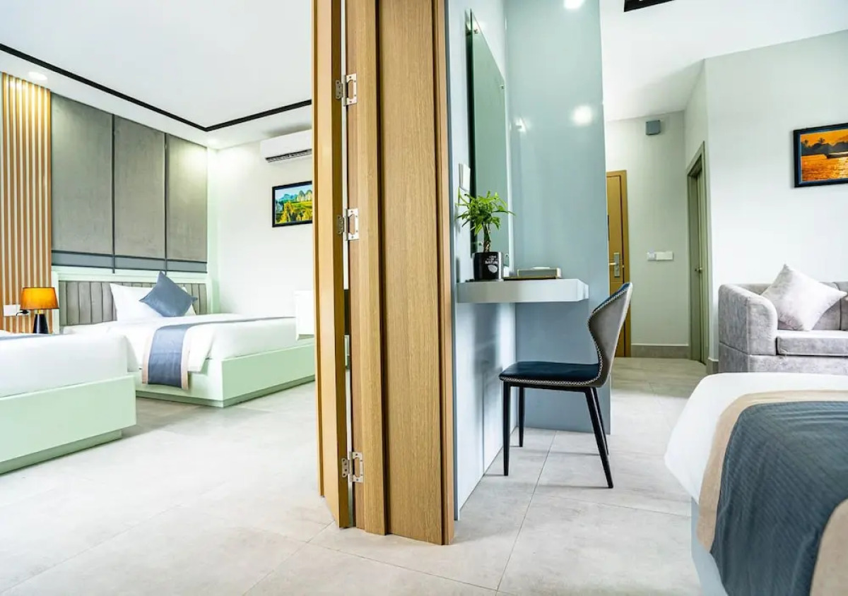 The Square Kampot Hotel