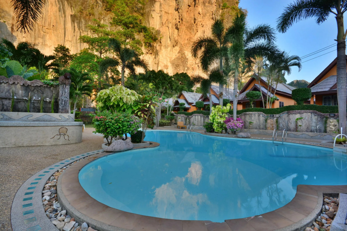 Diamond Cave Resort