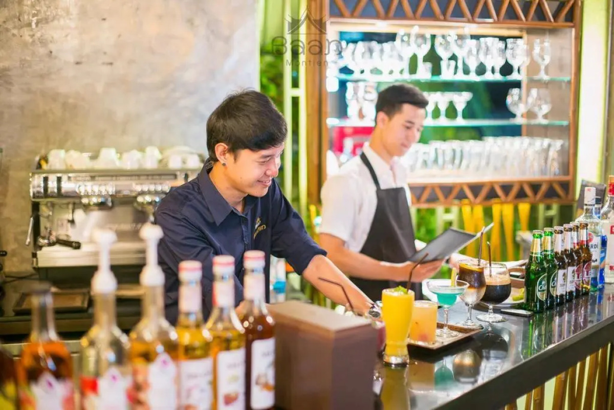 Chala Number 2 Art and Gallery House