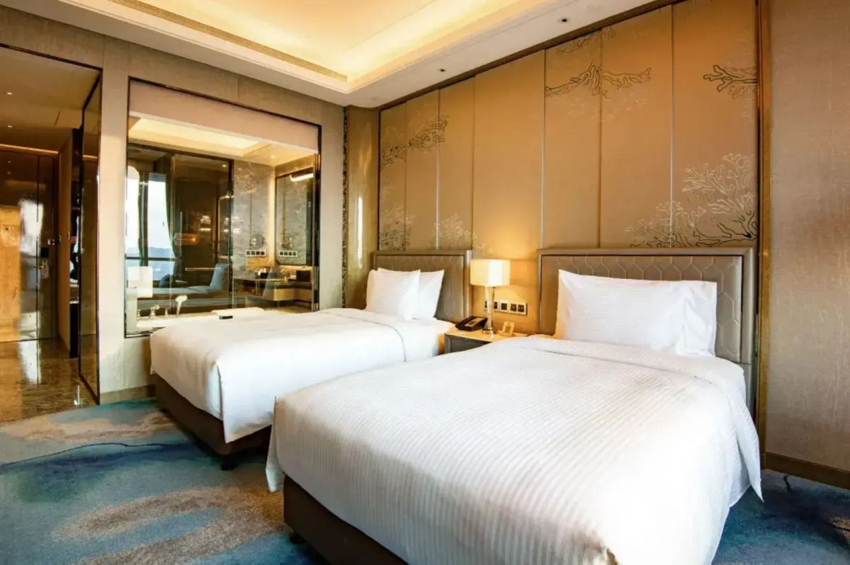 Pullman Yantai Center