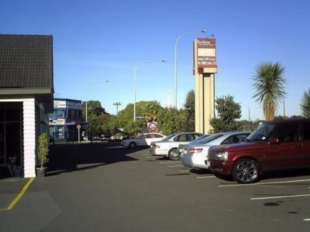 540 on Great South Motel