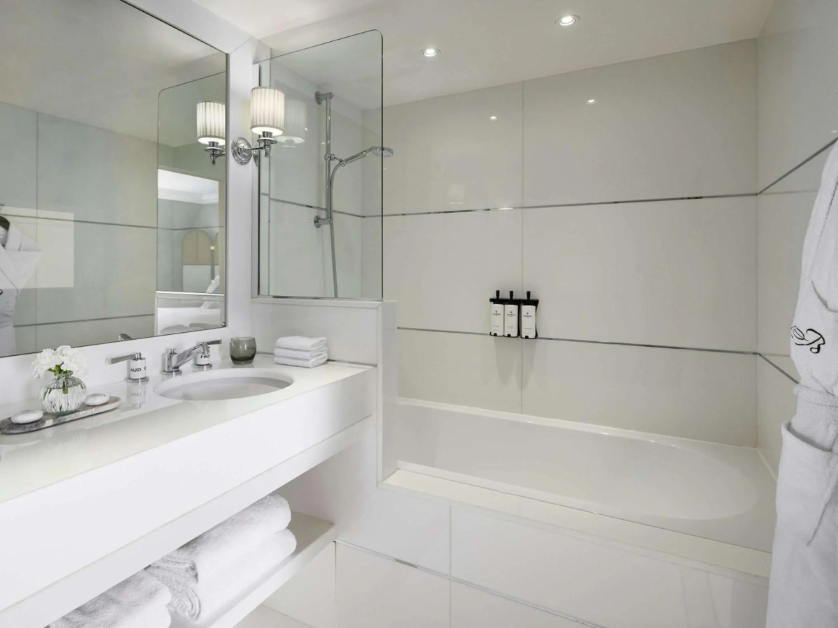 Sofitel Paris Baltimore Tour Eiffel Hotel