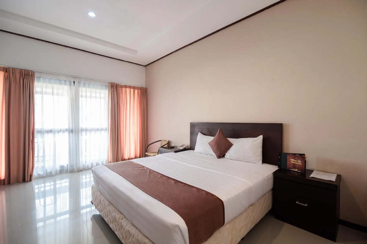 Surya Kencana Seaside Hotel