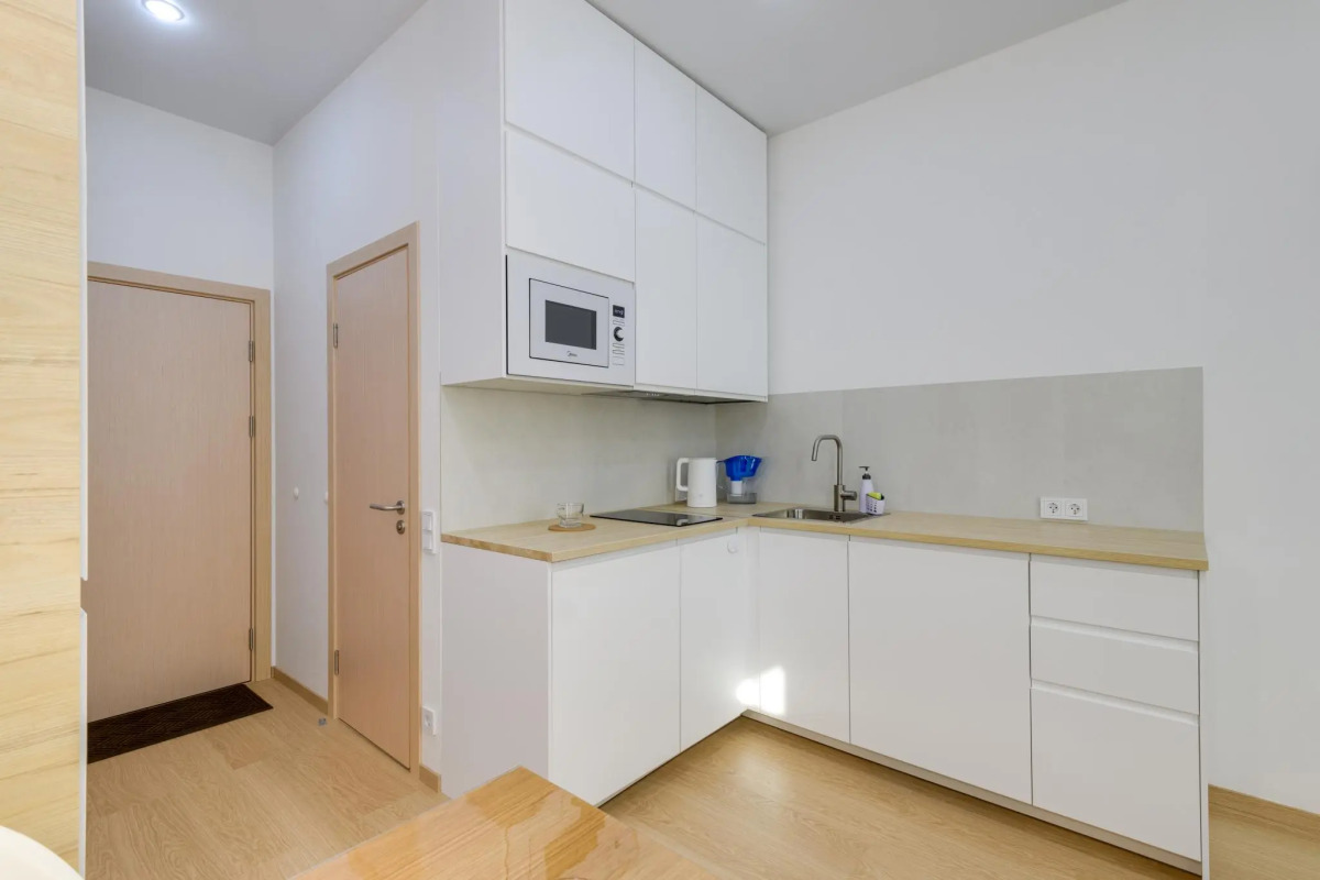 Апартаменты в небоскрёбе, центр Москвы