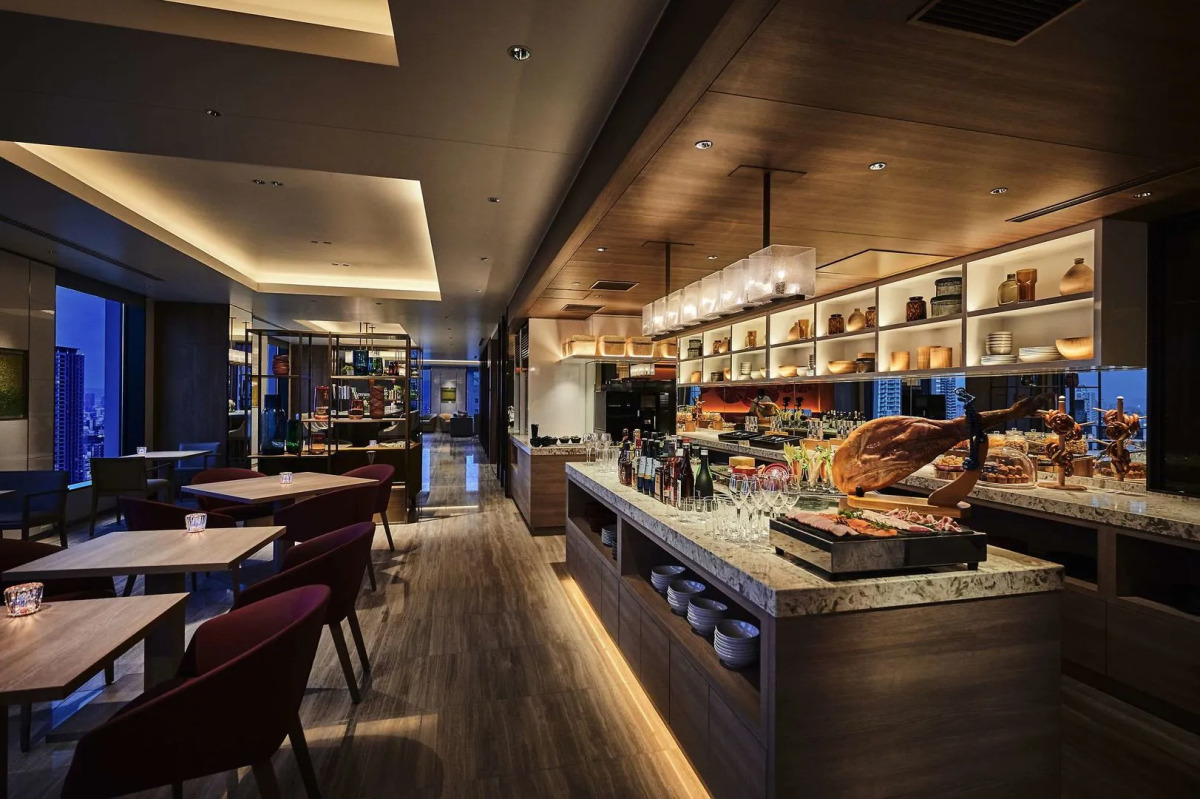 Отель The Royal Park Hotel Iconic Osaka Midosuji