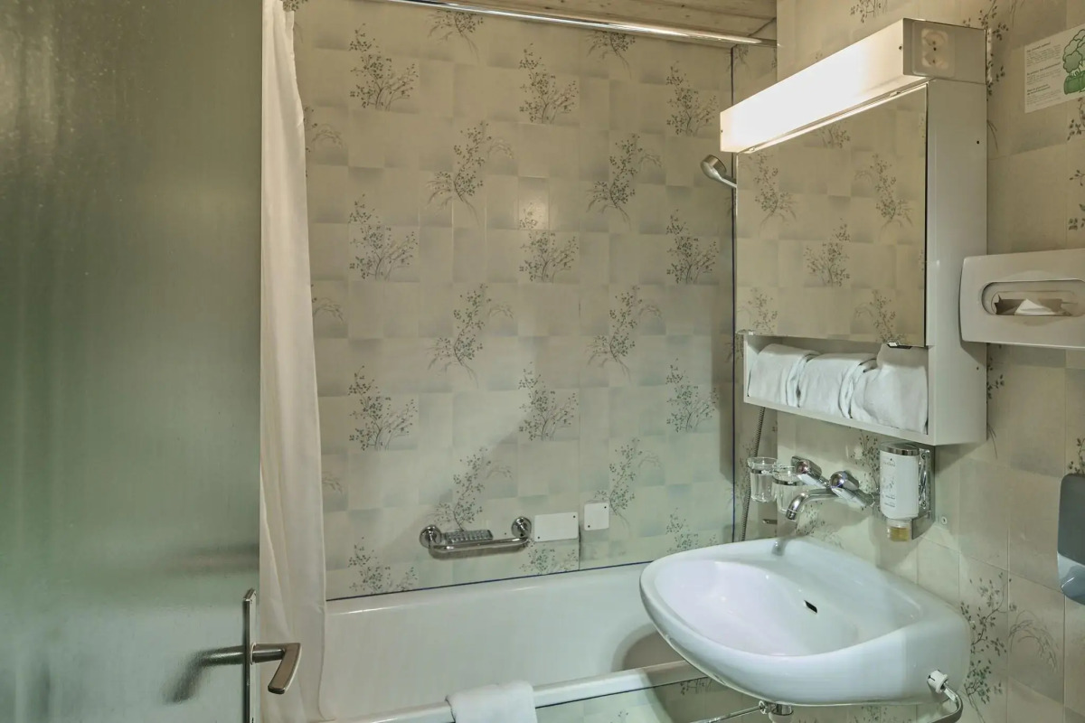 Hotel Bären - The Bear Inn