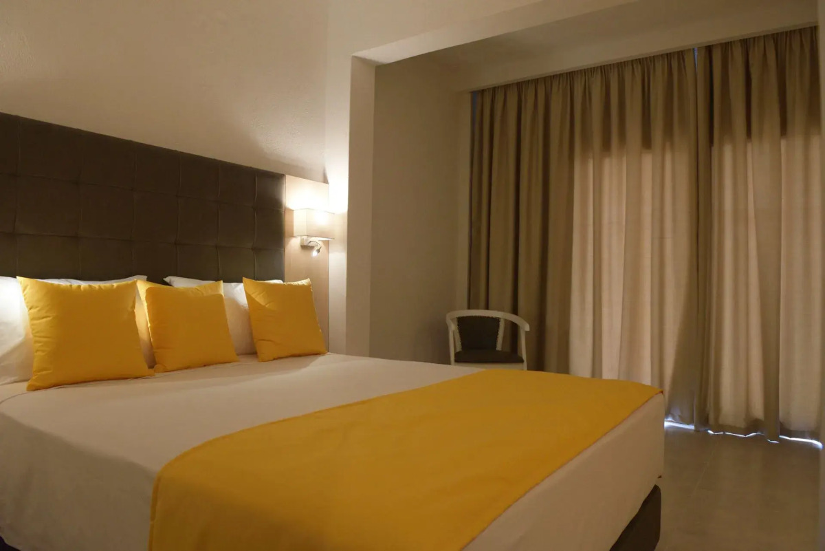 Aristoteles Holiday Resort & Spa