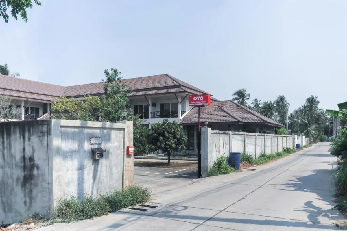 OYO 662 Malee Bunga Hotel