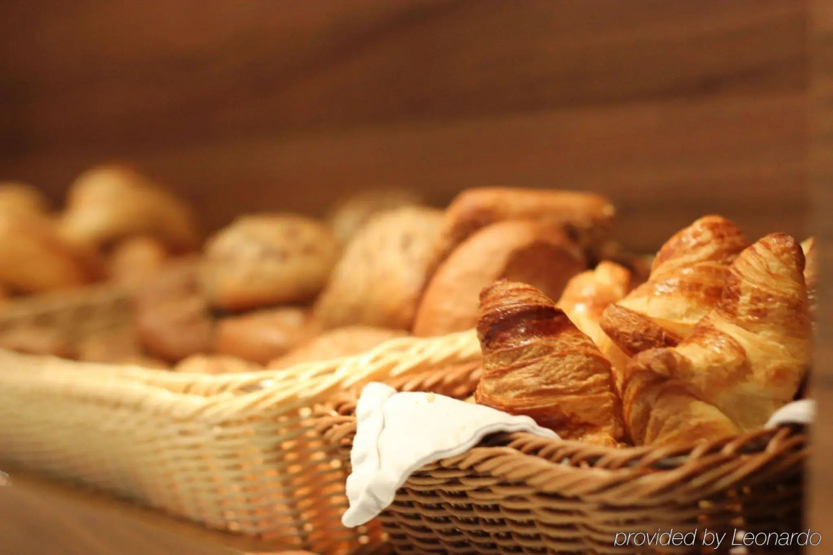 Premier Inn Dresden City Centre