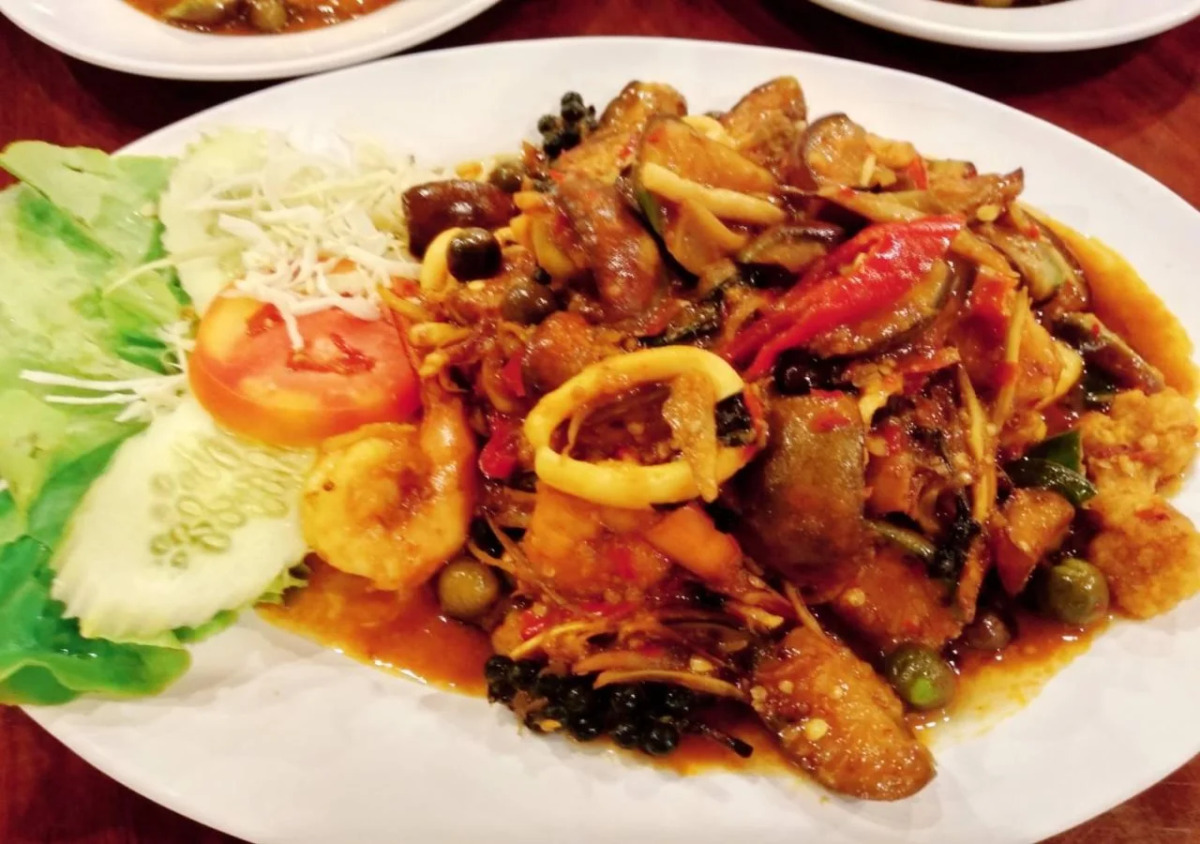 Coconut Beach Resort