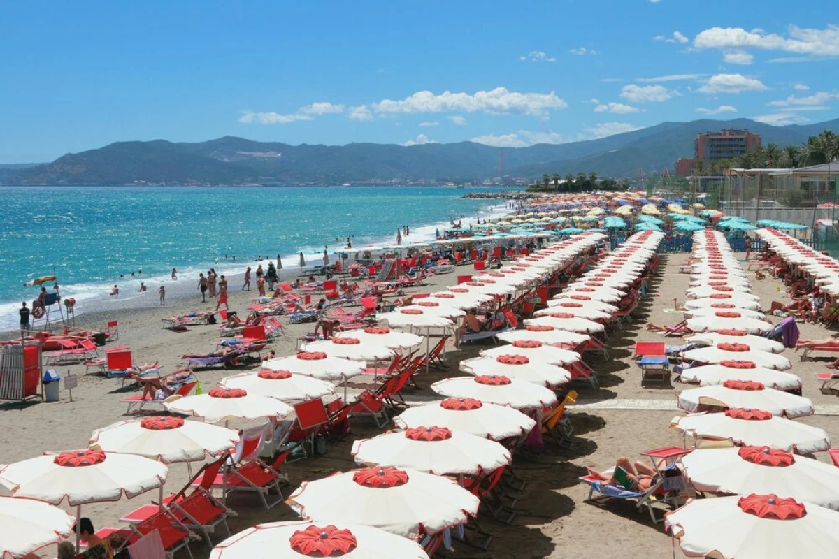 Laigueglia Holidays - 200m From Sea
