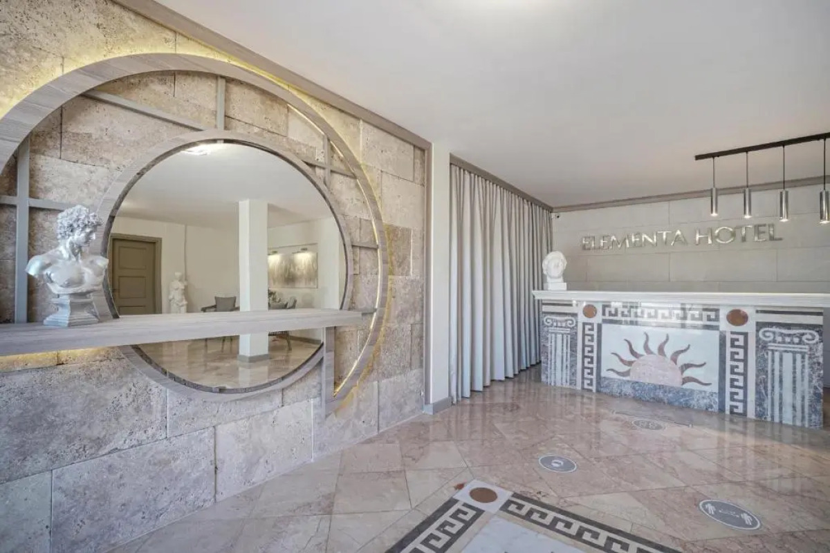 Elementa Boutique Hotel