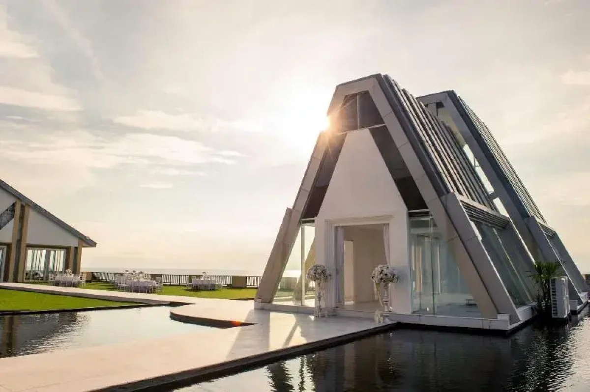 Dreamland Paradise Hotel