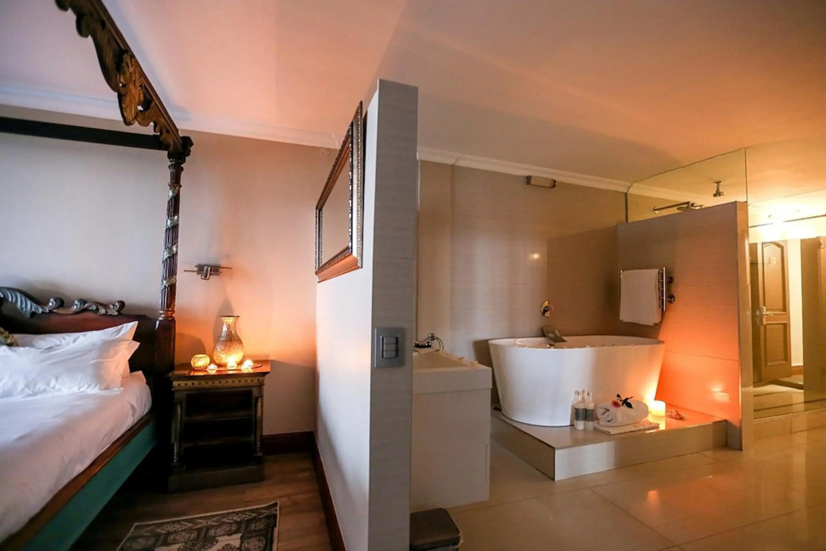 Misty Waves Boutique Hotel