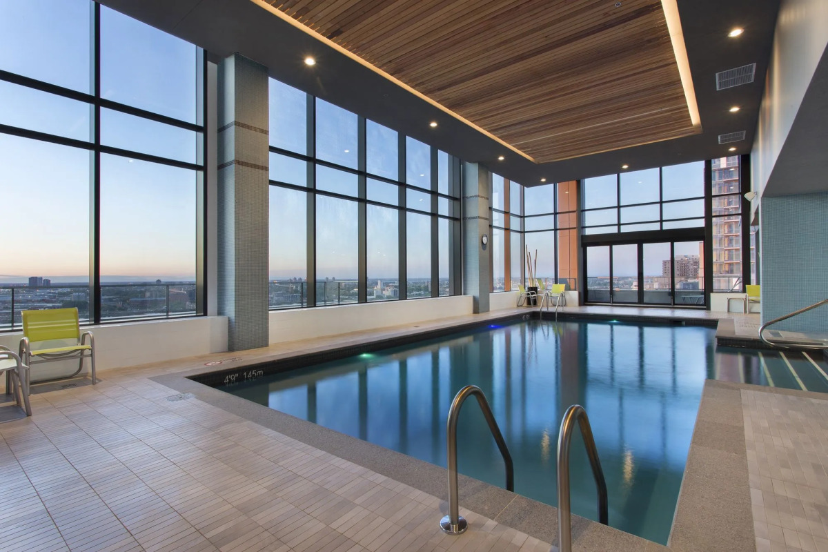 Holiday Inn Hotel & Suites Montreal Centre-ville Ouest by IHG