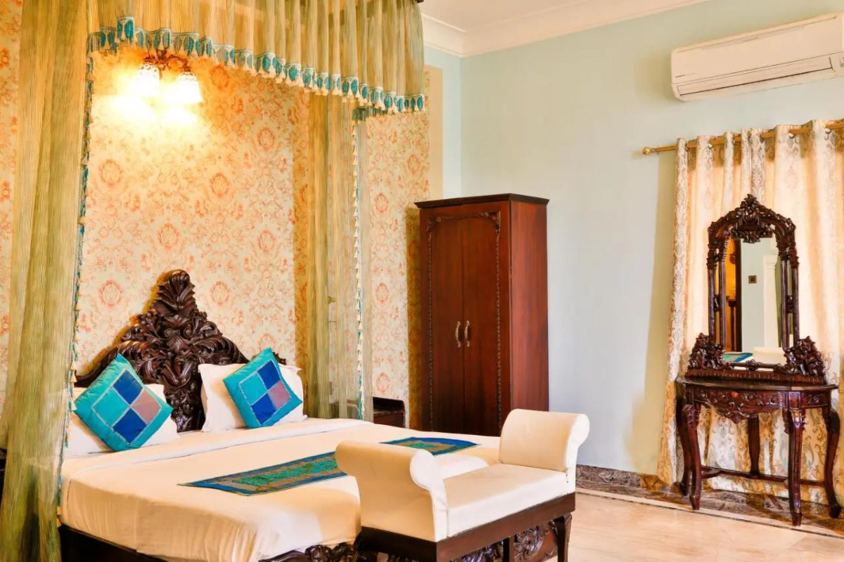 WelcomHeritage Traditional Haveli