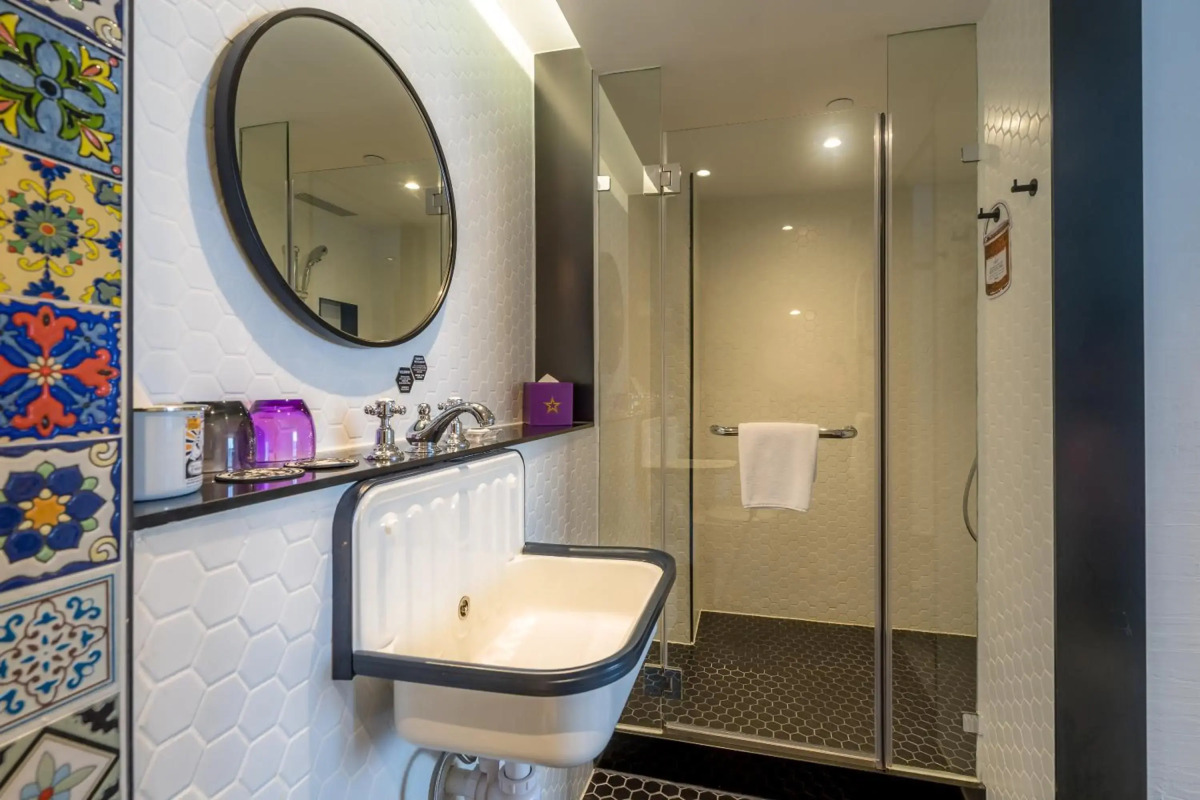 Attitude On Granville