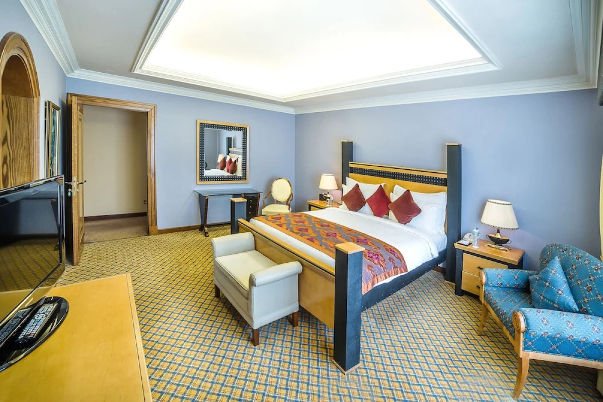 Al Raha Beach Hotel Villas