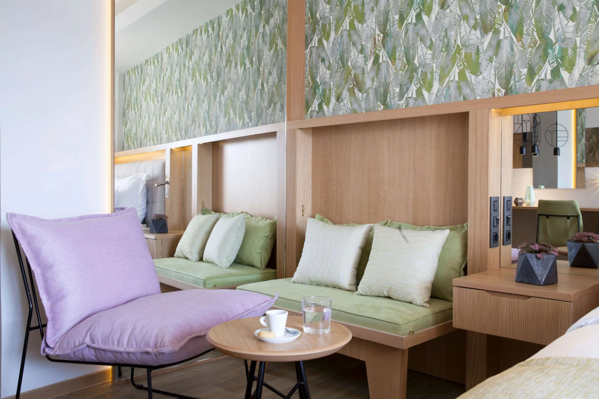 Отель Dolce Athens A tica Riviera