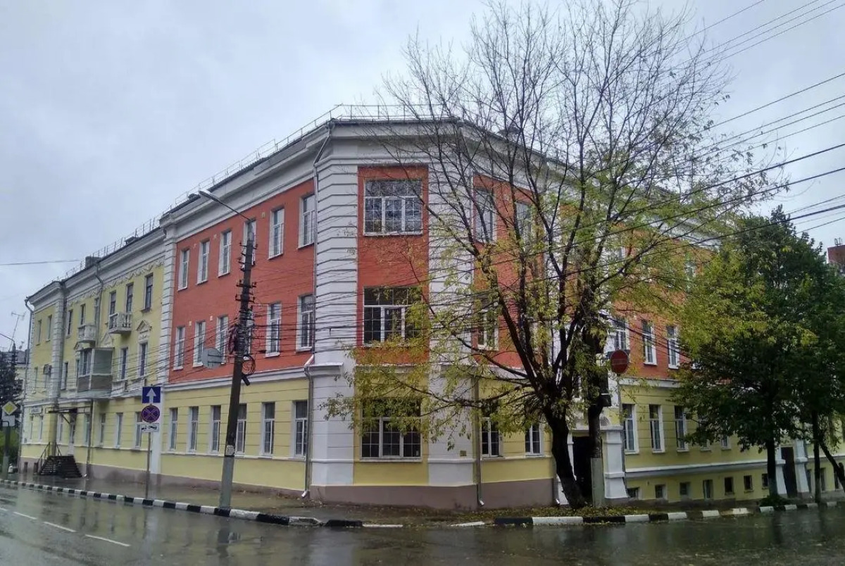 Tolstoy Apart Тургеневская 74