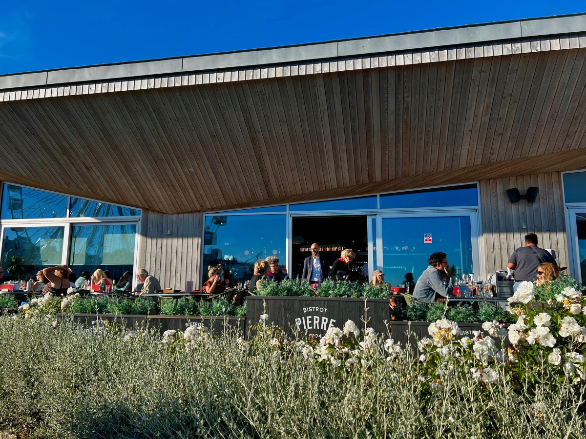 Pearl and Pebbles Hotel