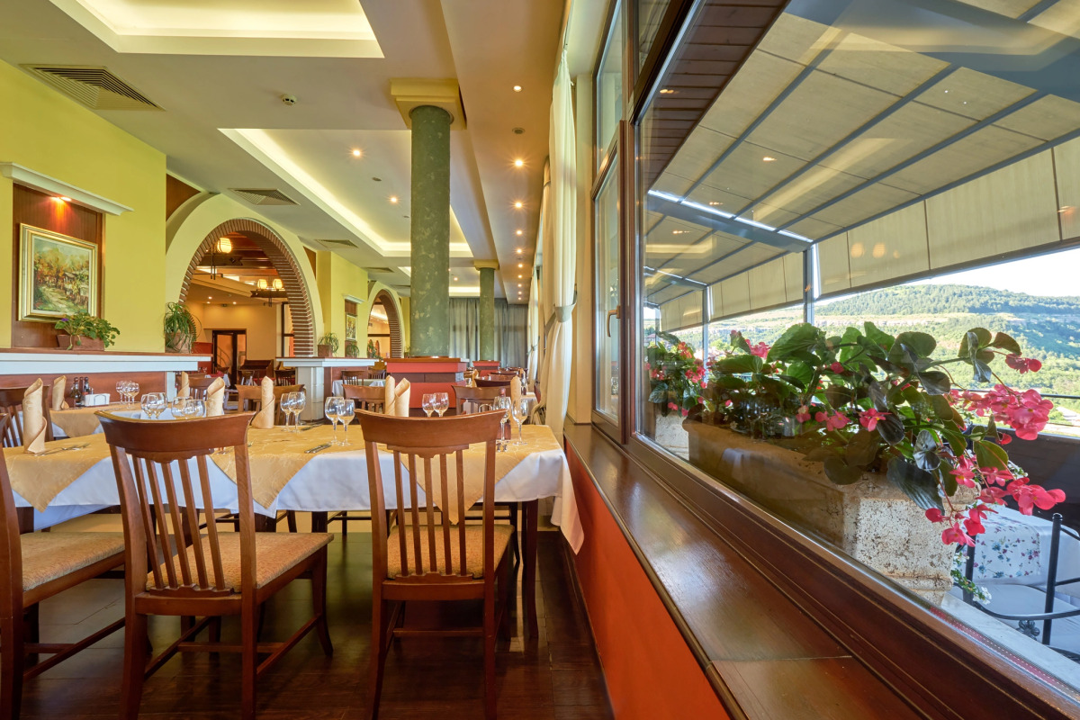 Yantra Grand Hotel -Sharlopov Hotels