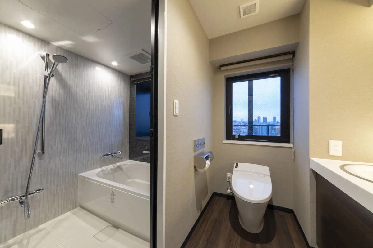 Отель The B Namba-Kuromon