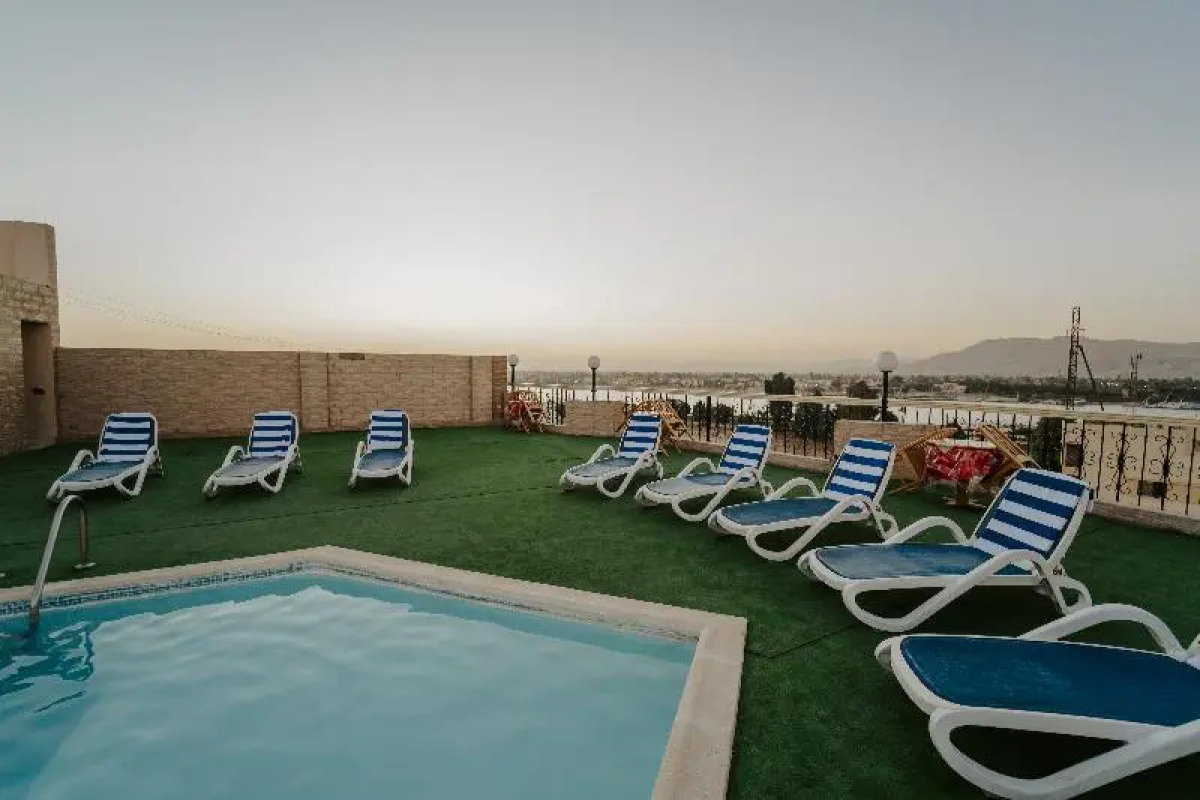 Queens Valley Hotel, Restaurants, Bars and Spa Luxor