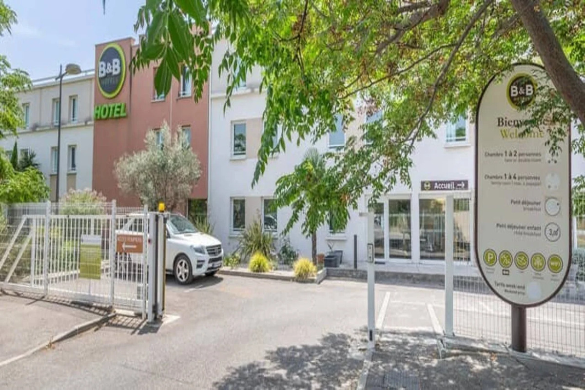 B&B HOTEL Marseille Aéroport Saint-Victoret