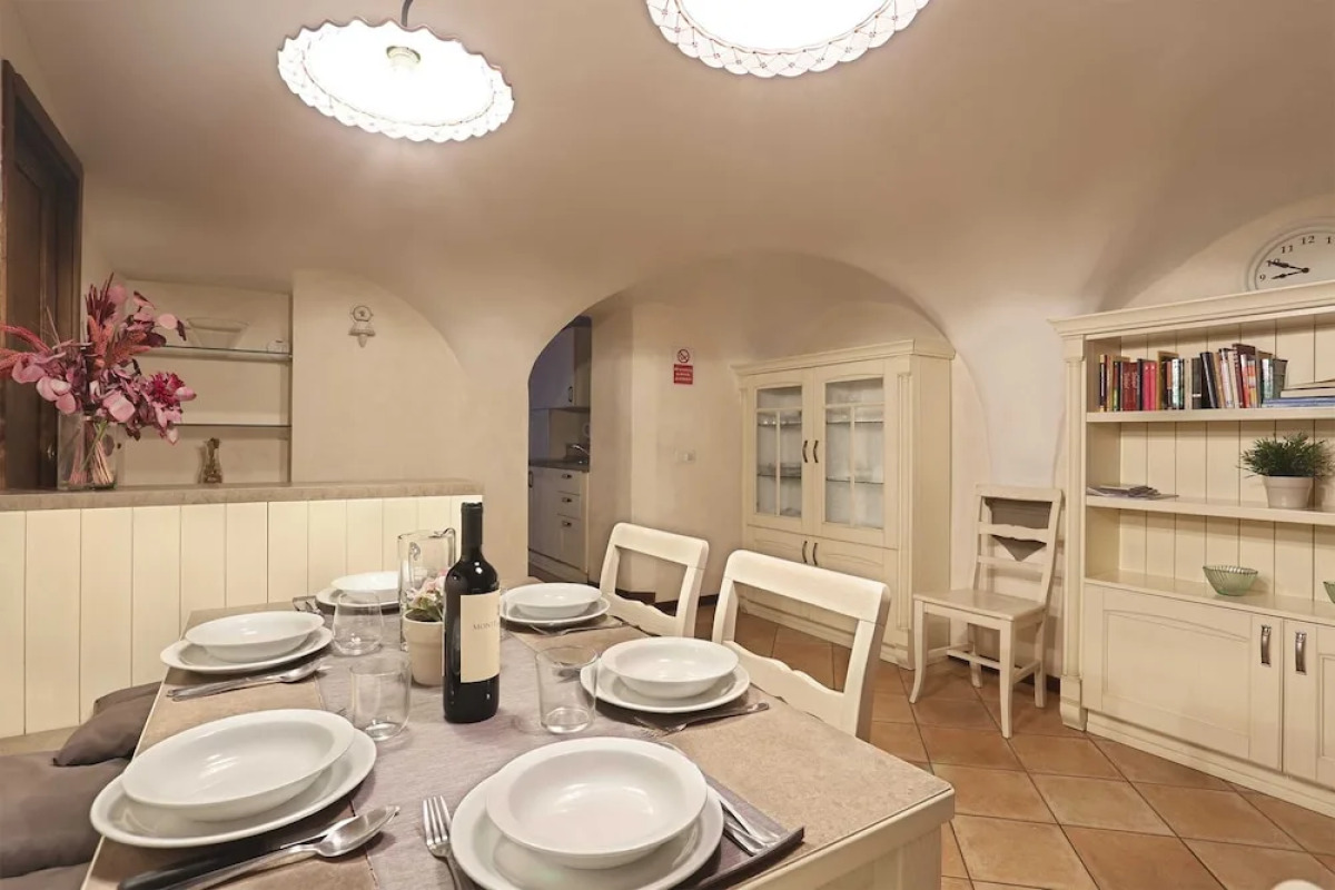 Short-let Florence apartment 3 bedrooms Mercato Centrale