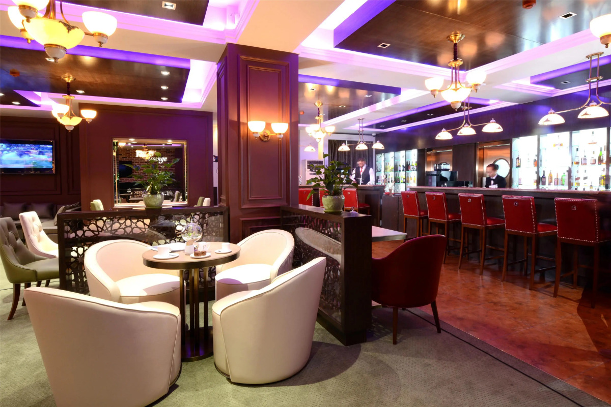 Kempinski Hotel Khan Palace