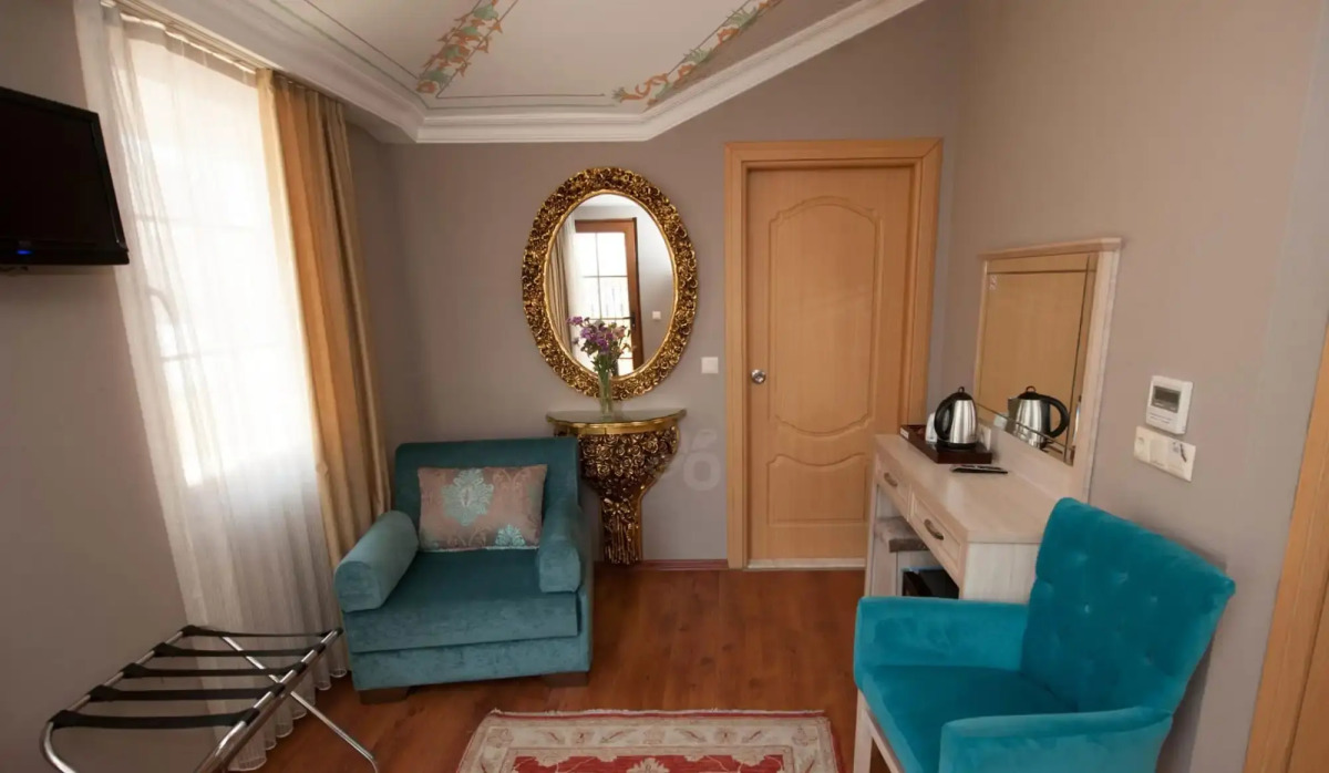 Отель Sultans Royal