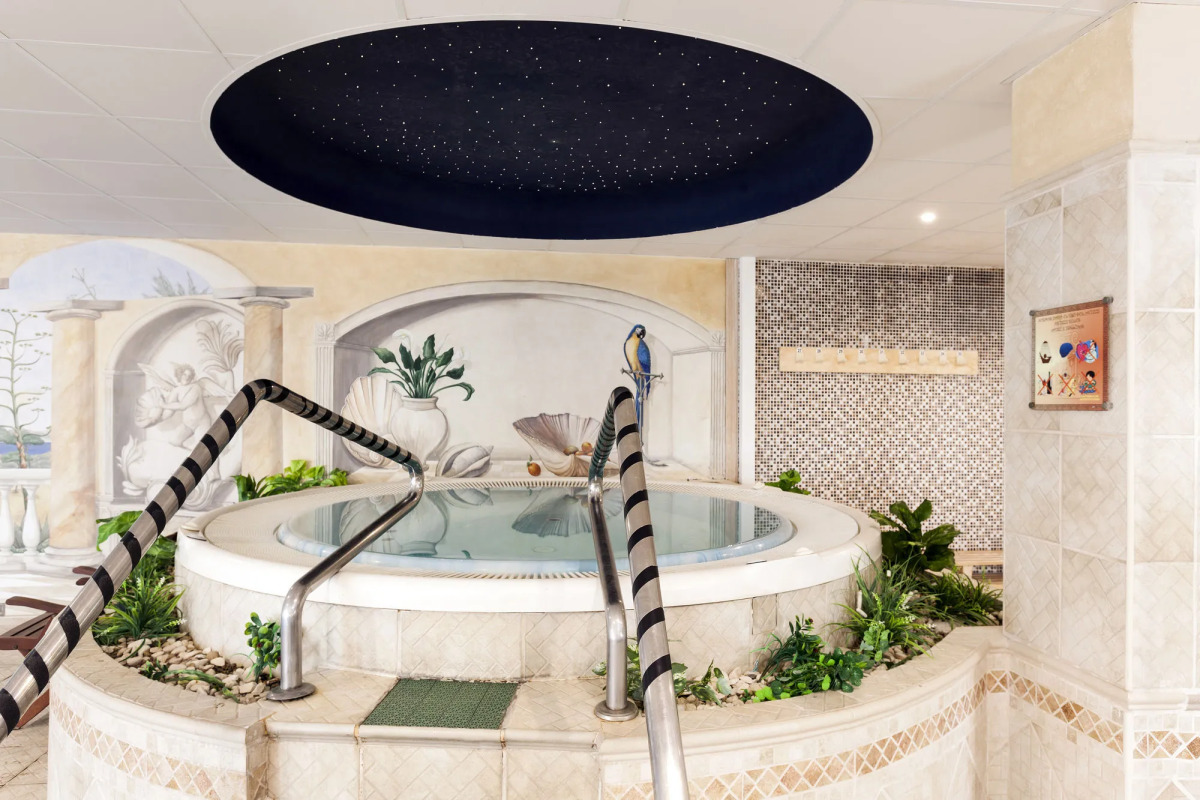 Crown Resorts Club Marbella