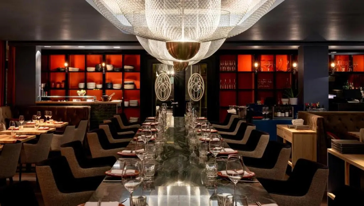 Roomers Frankfurt Central, Autograph Collection