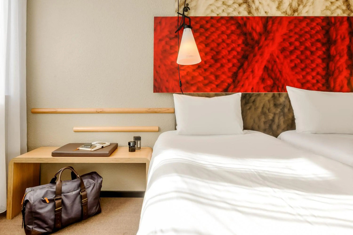 greet Berlin Alexanderplatz