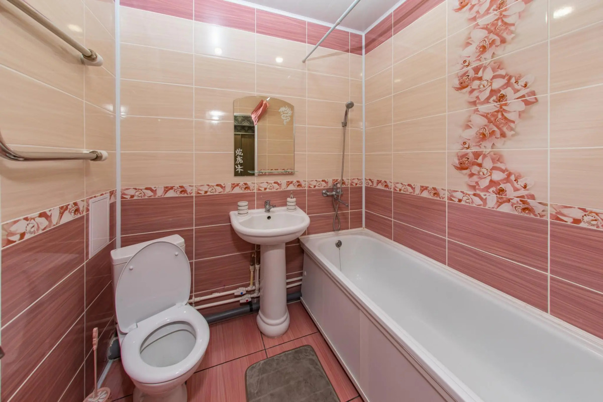 Высота 56 на улице Салмышская 63