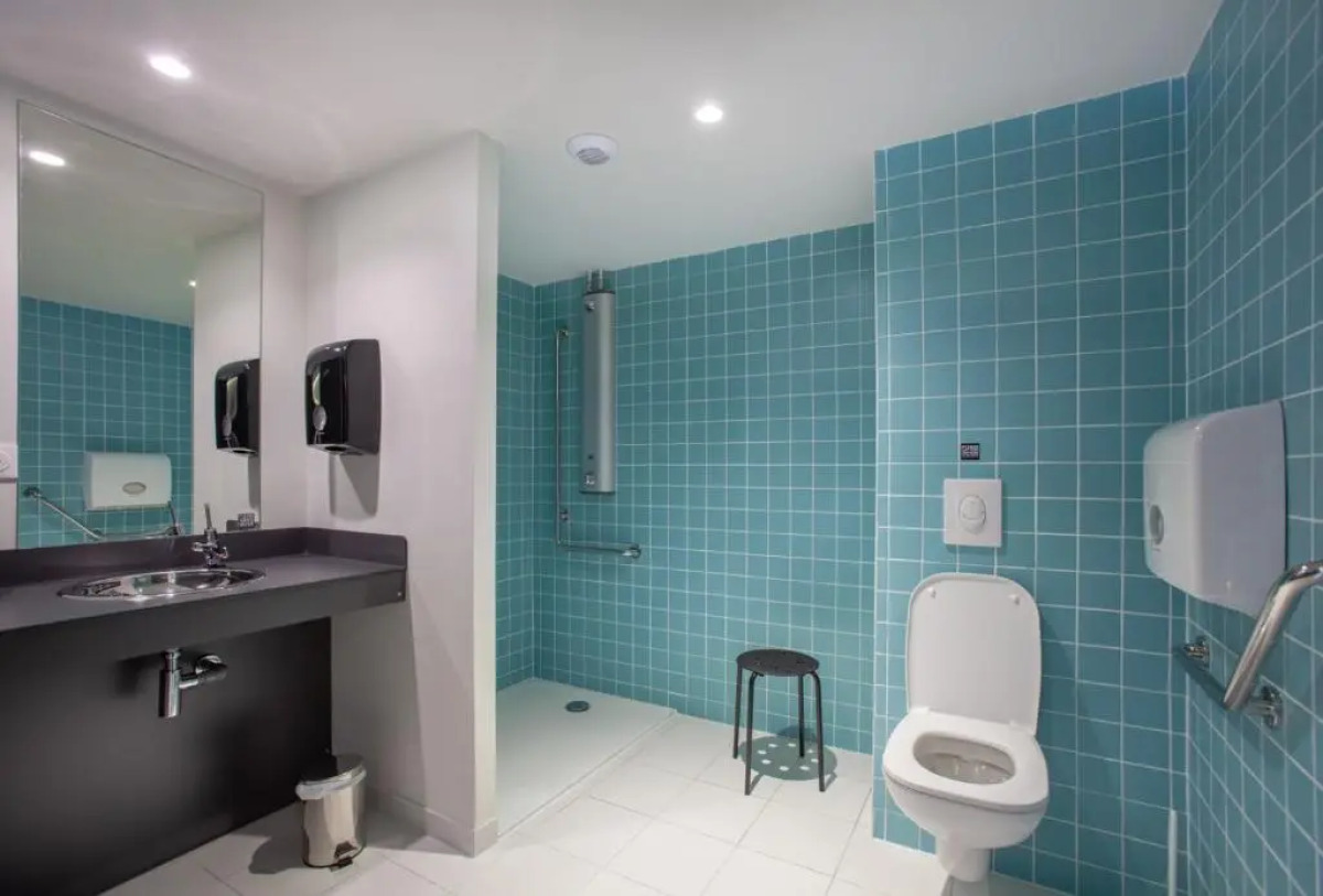 The People - Strasbourg - Hostel