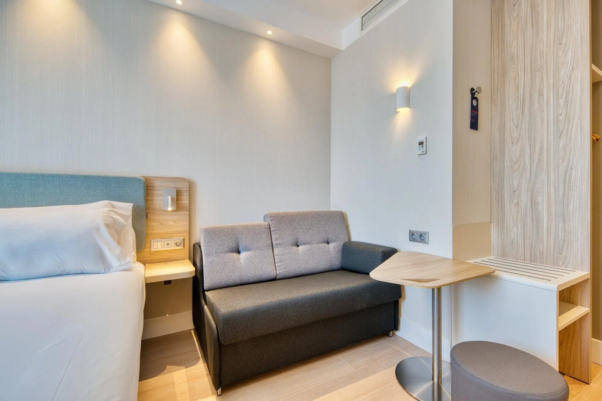 Holiday Inn Express Madrid Airport by IHG