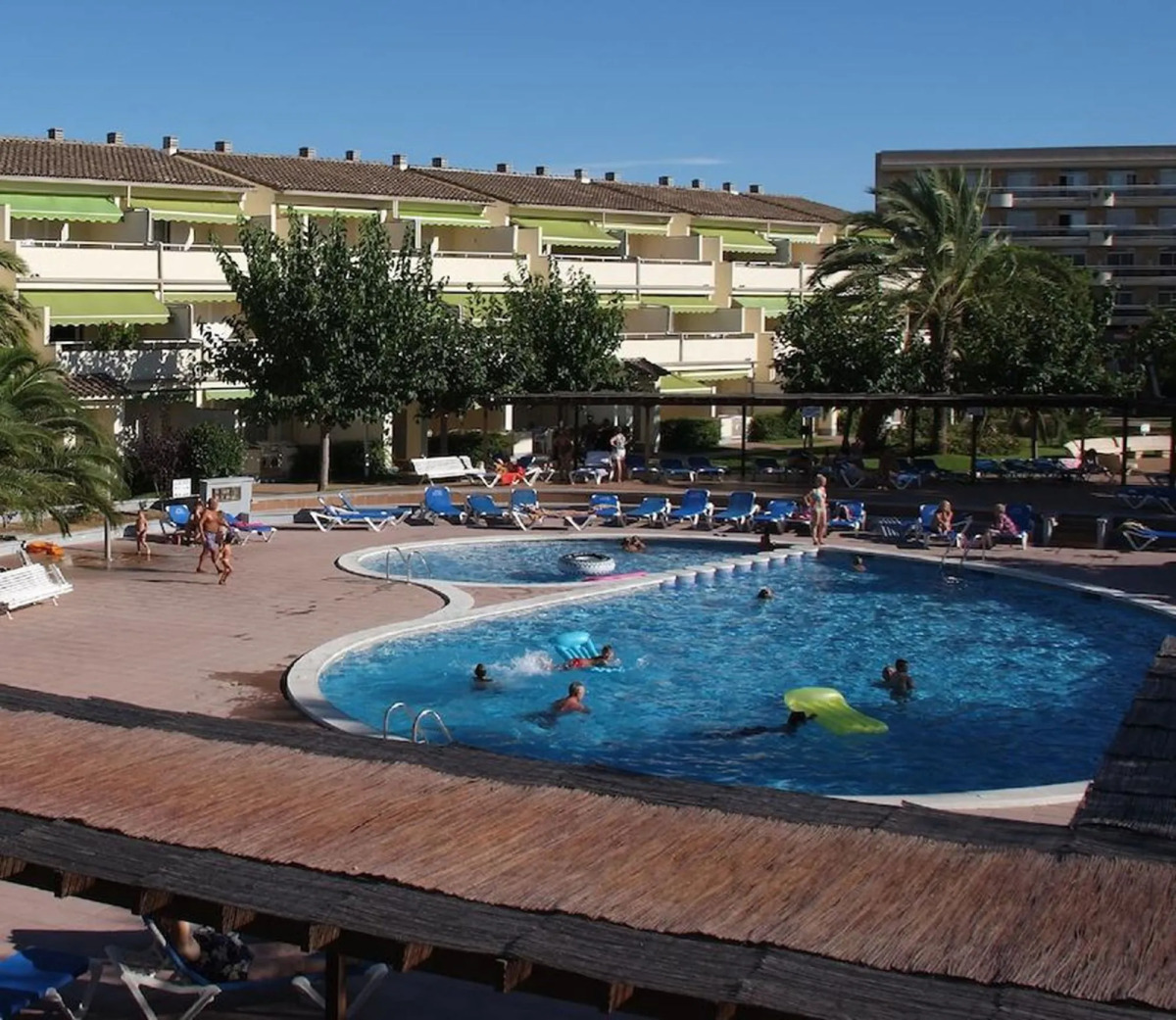 Apartamentos Estival Park