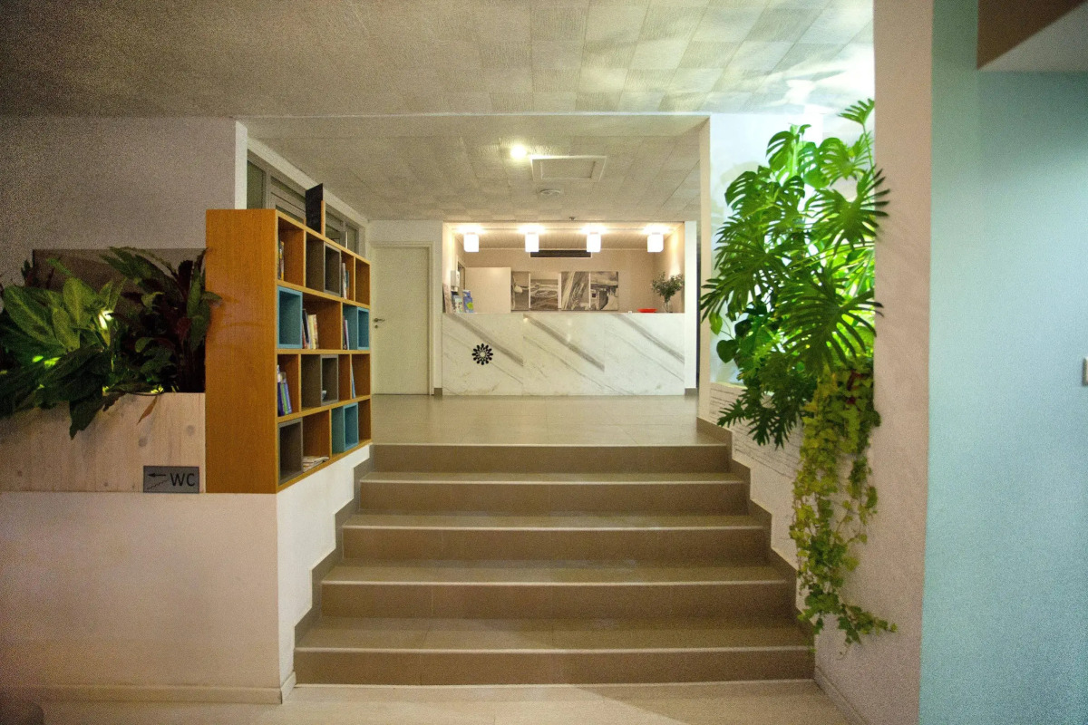 Costantiana Beach Hotel Apartments